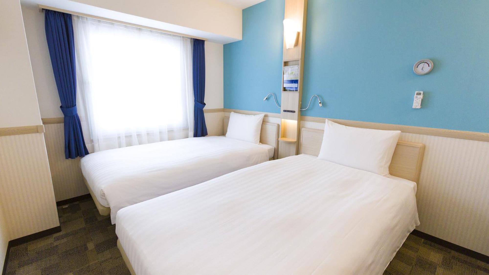Toyoko Inn Shiki Eki Higashi Guchi Номер фото